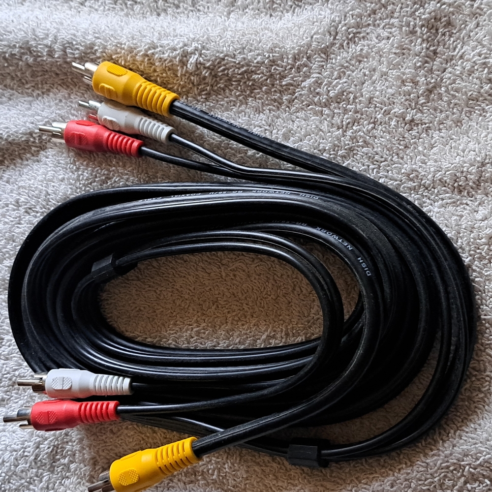High-Quality Black AV Cable with Red, White, Yellow Connectors